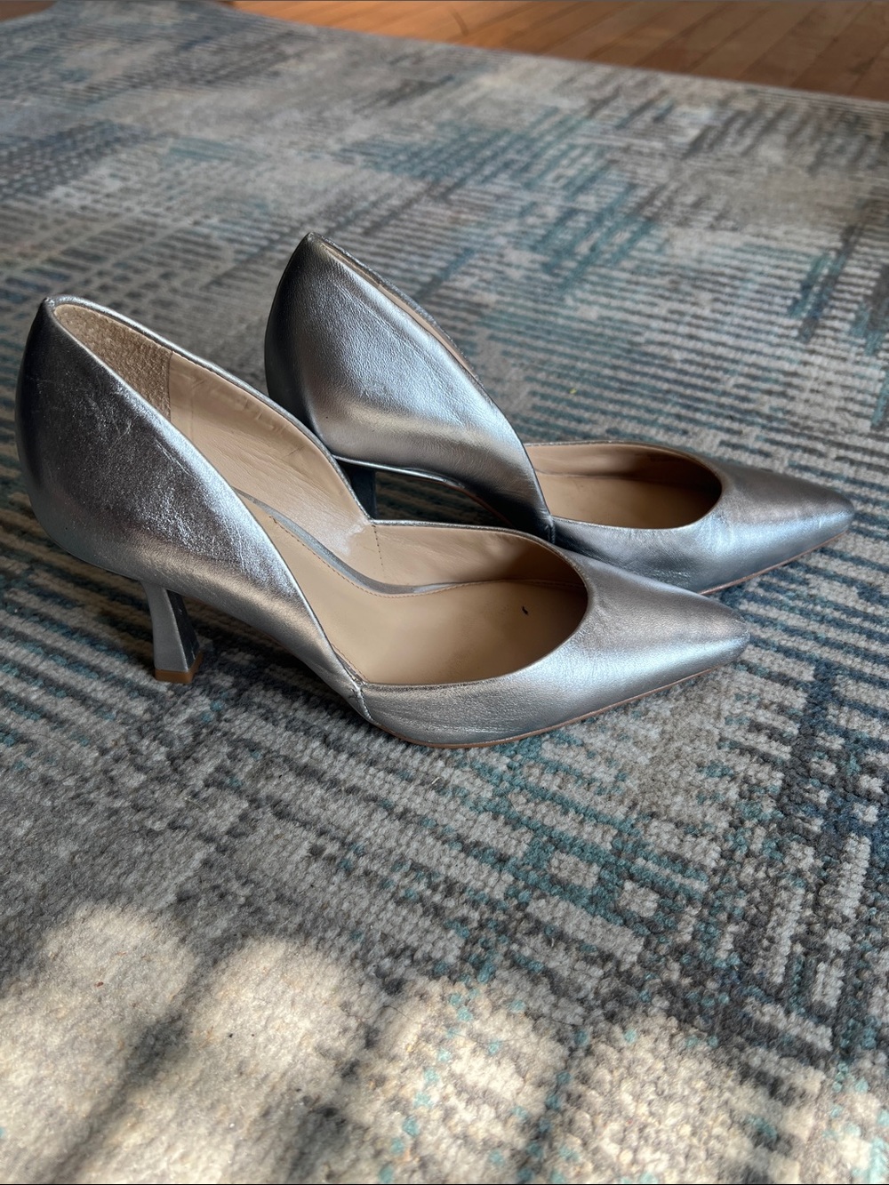 Vince Camuto Silver Metallic D’Orsay Pointed Toe Pumps Heels 6.5M